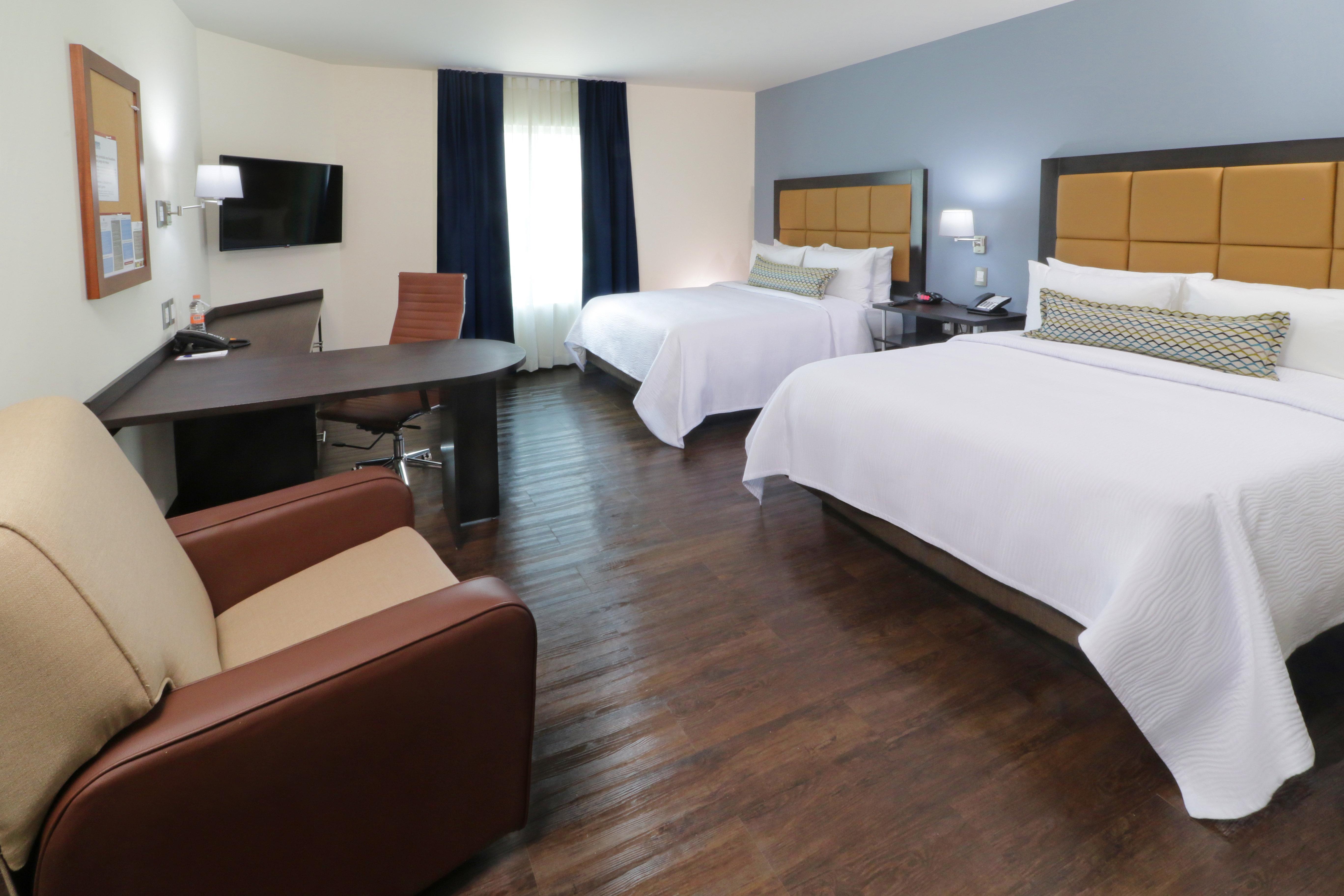 Candlewood Suites Celaya Селая Екстер'єр фото