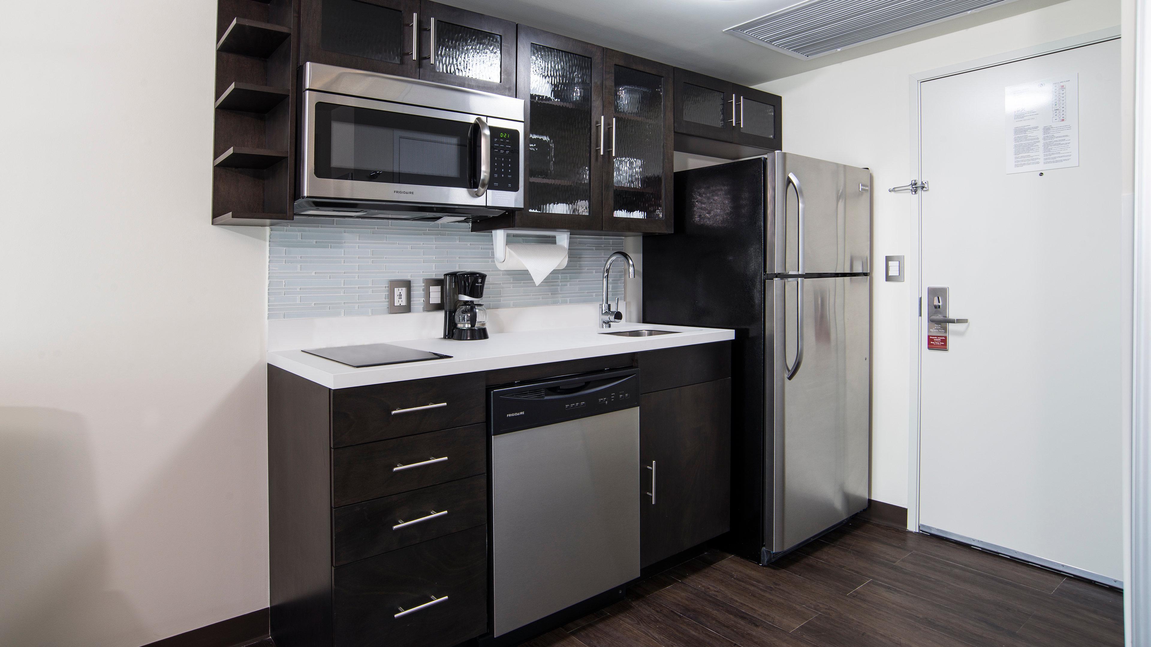 Candlewood Suites Celaya Селая Екстер'єр фото