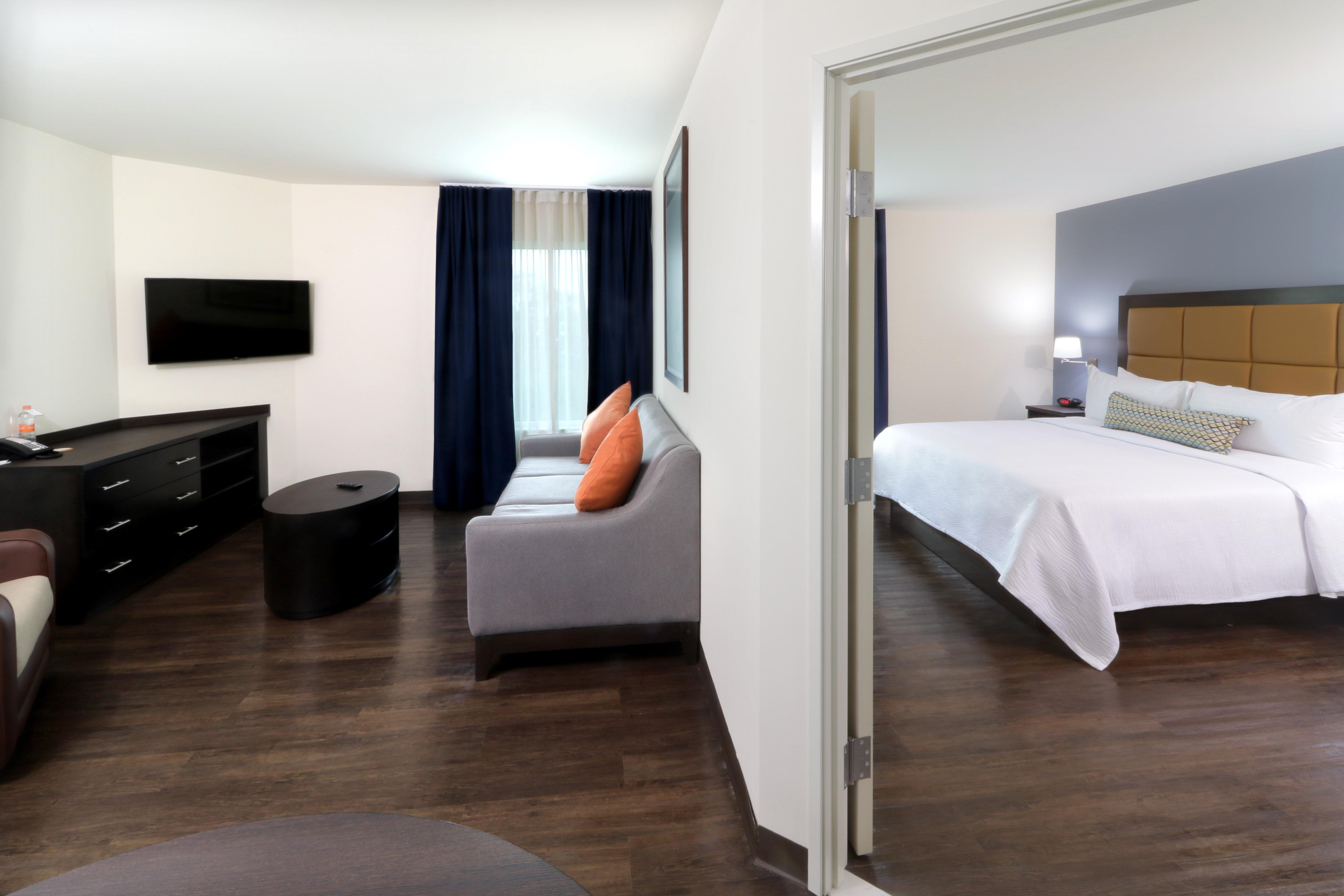 Candlewood Suites Celaya Селая Екстер'єр фото